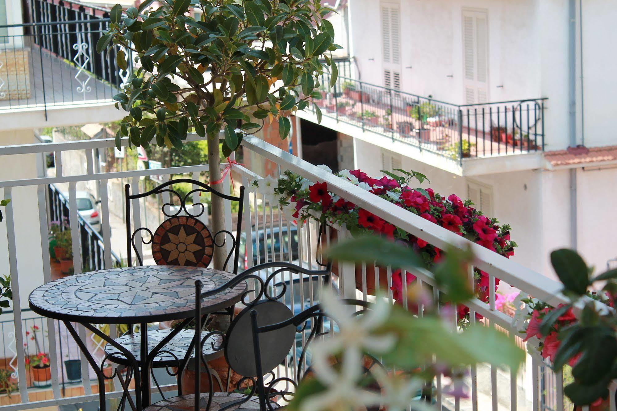 B&B Triskeles Giardini Naxos Dış mekan fotoğraf