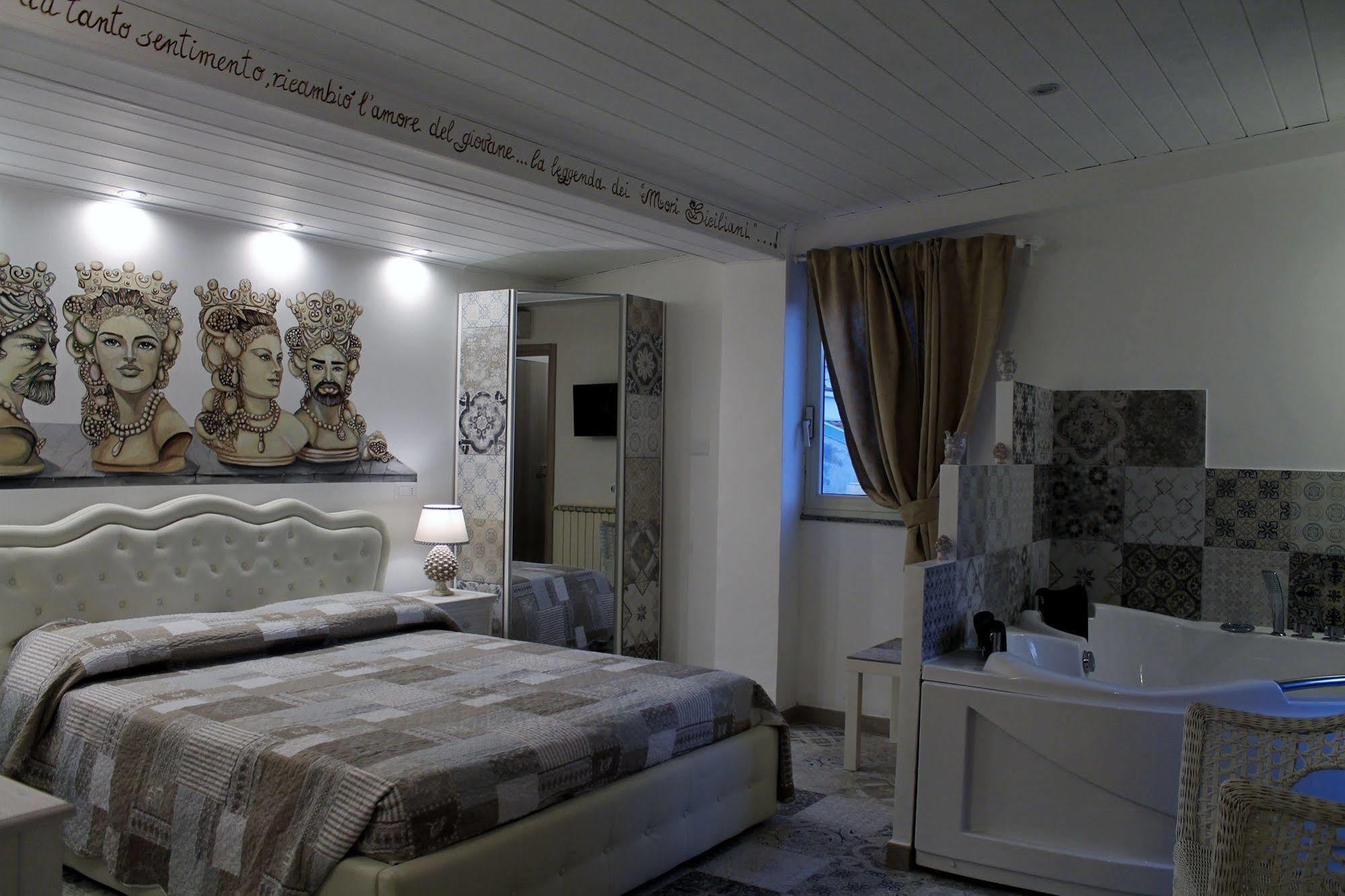 B&B Triskeles Giardini Naxos Dış mekan fotoğraf
