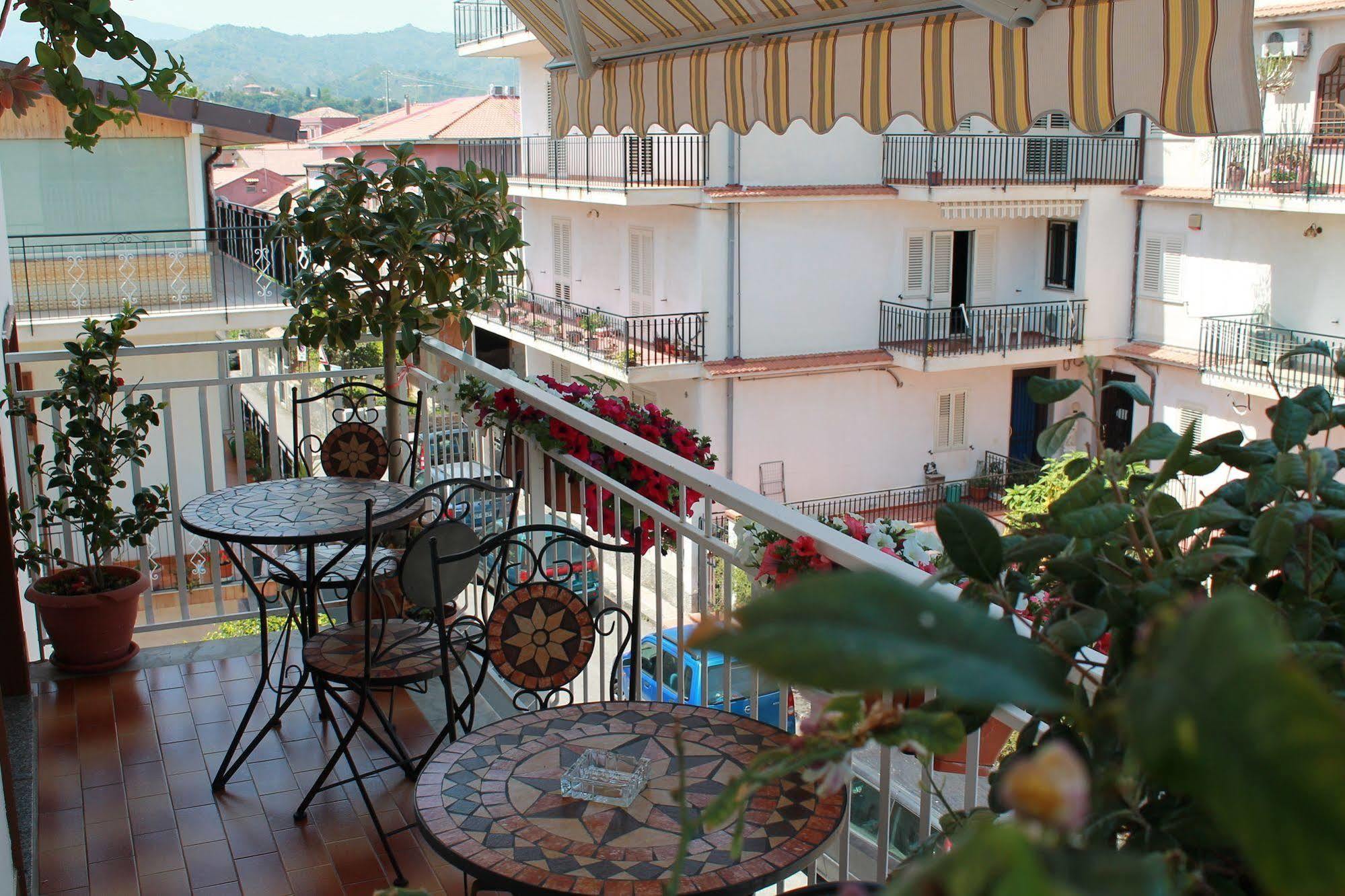 B&B Triskeles Giardini Naxos Dış mekan fotoğraf